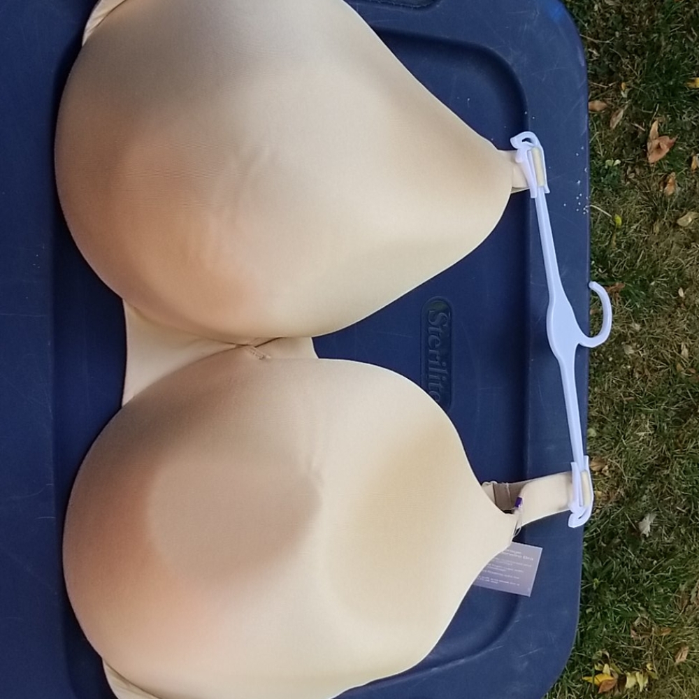 Catherine's full-coverage smooth underwire bra